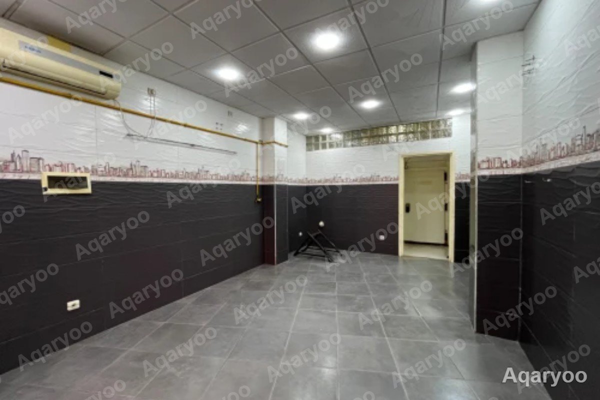 Local Professionnel 37 m² avec Chambre Froide et Sanitaires – Gambetta | Oran 4