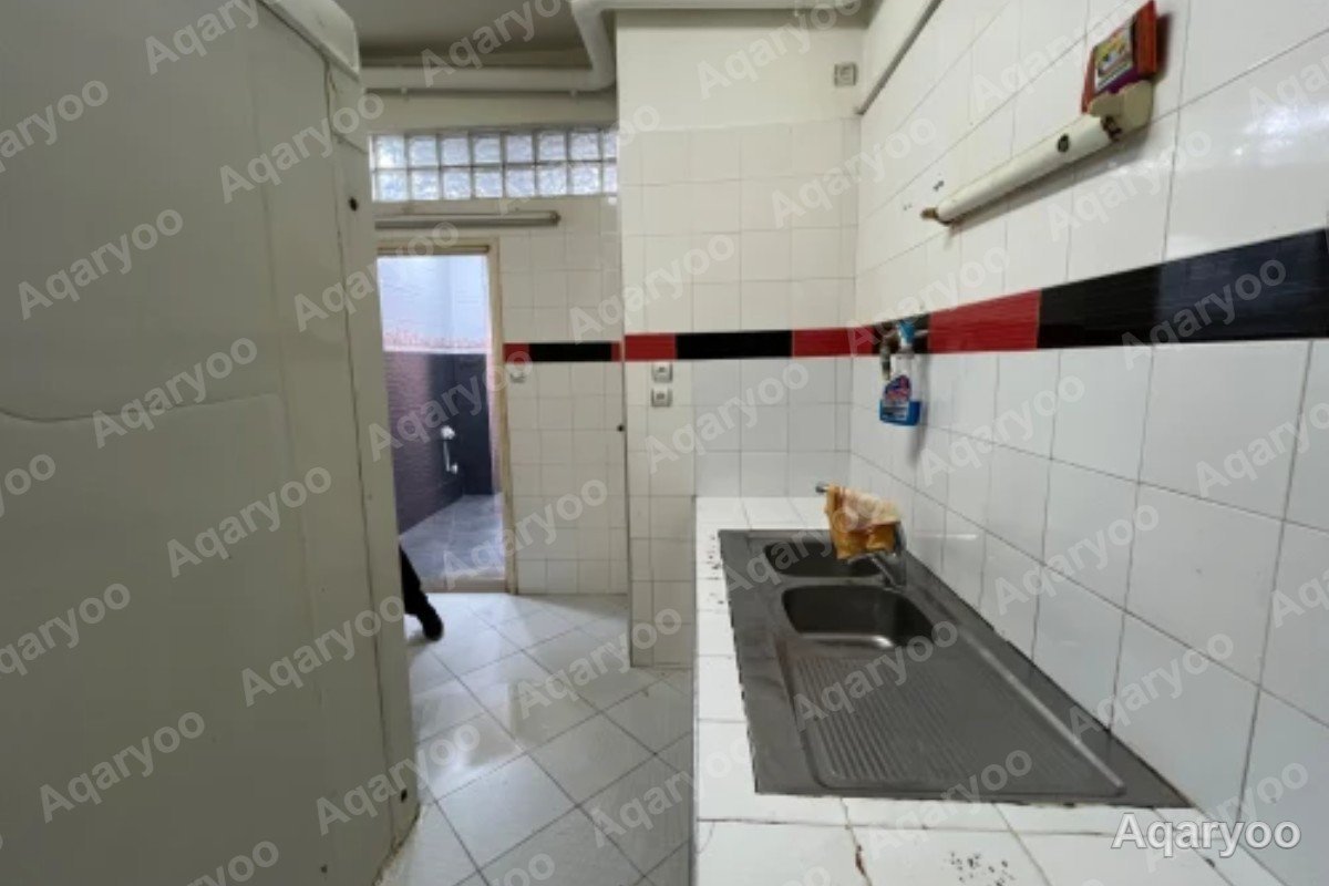Local Professionnel 37 m² avec Chambre Froide et Sanitaires – Gambetta | Oran 7